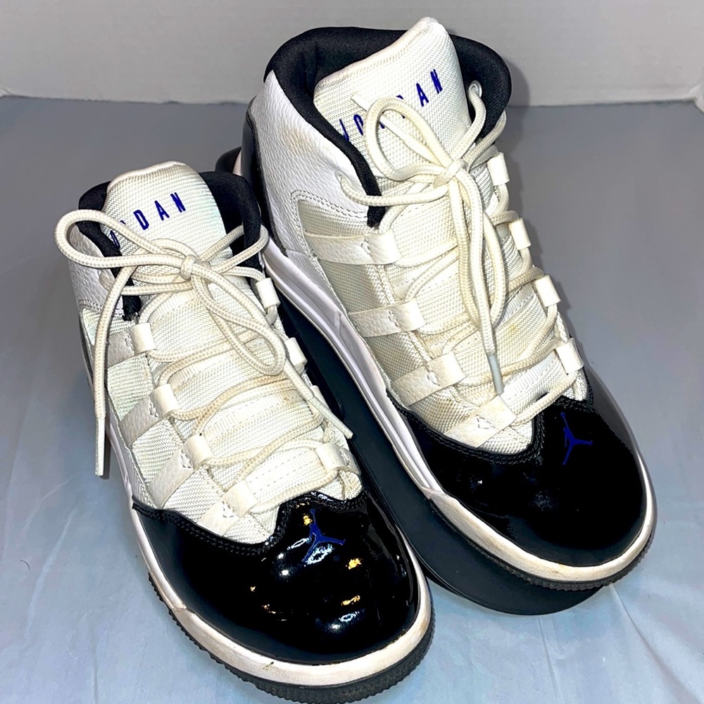 Kids Air Jordan sneaker size 1 1/2. White and black